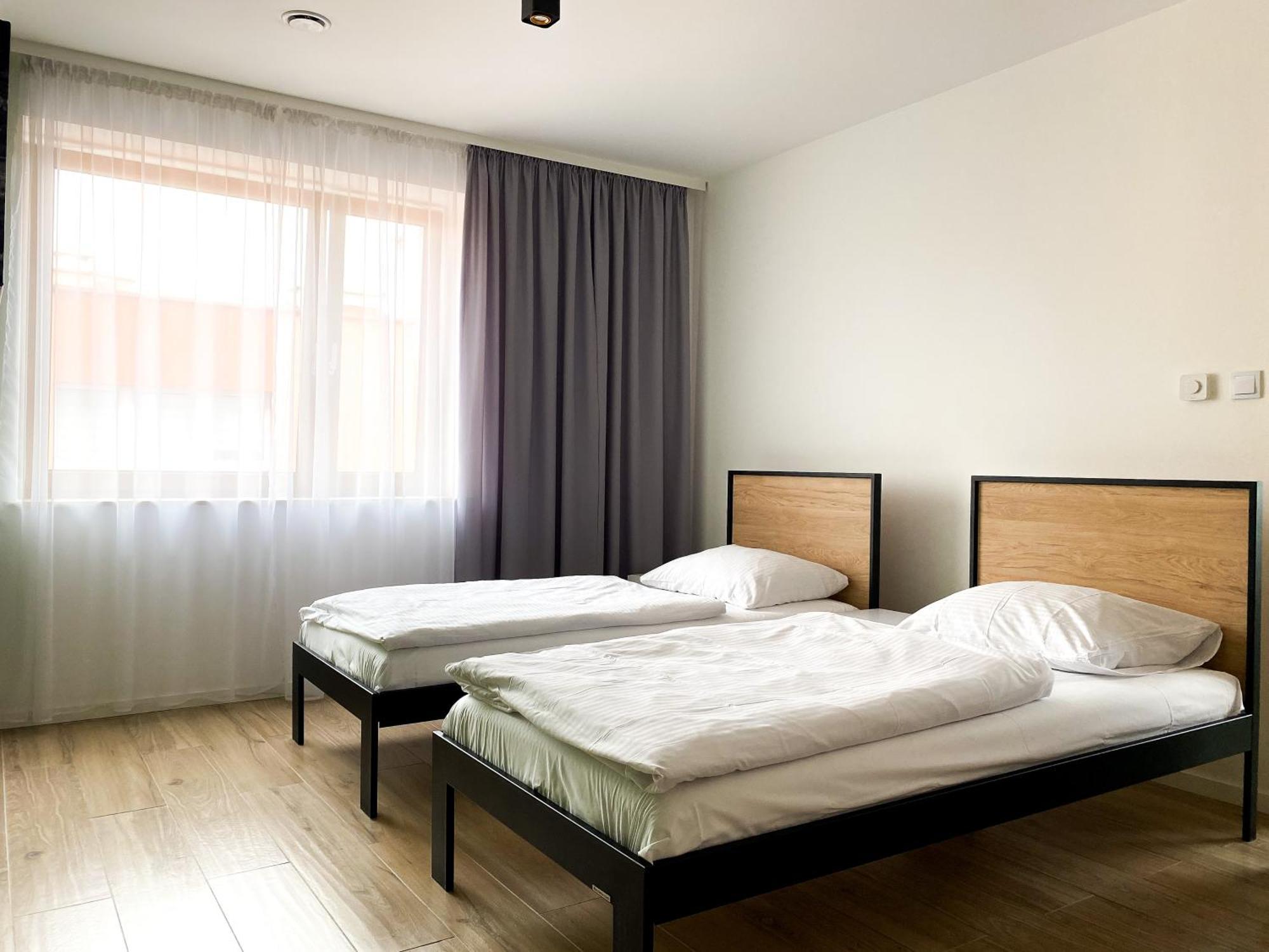 Tanie Noclegi Gliwice - Apartamenty Lowicka 28 Exterior foto